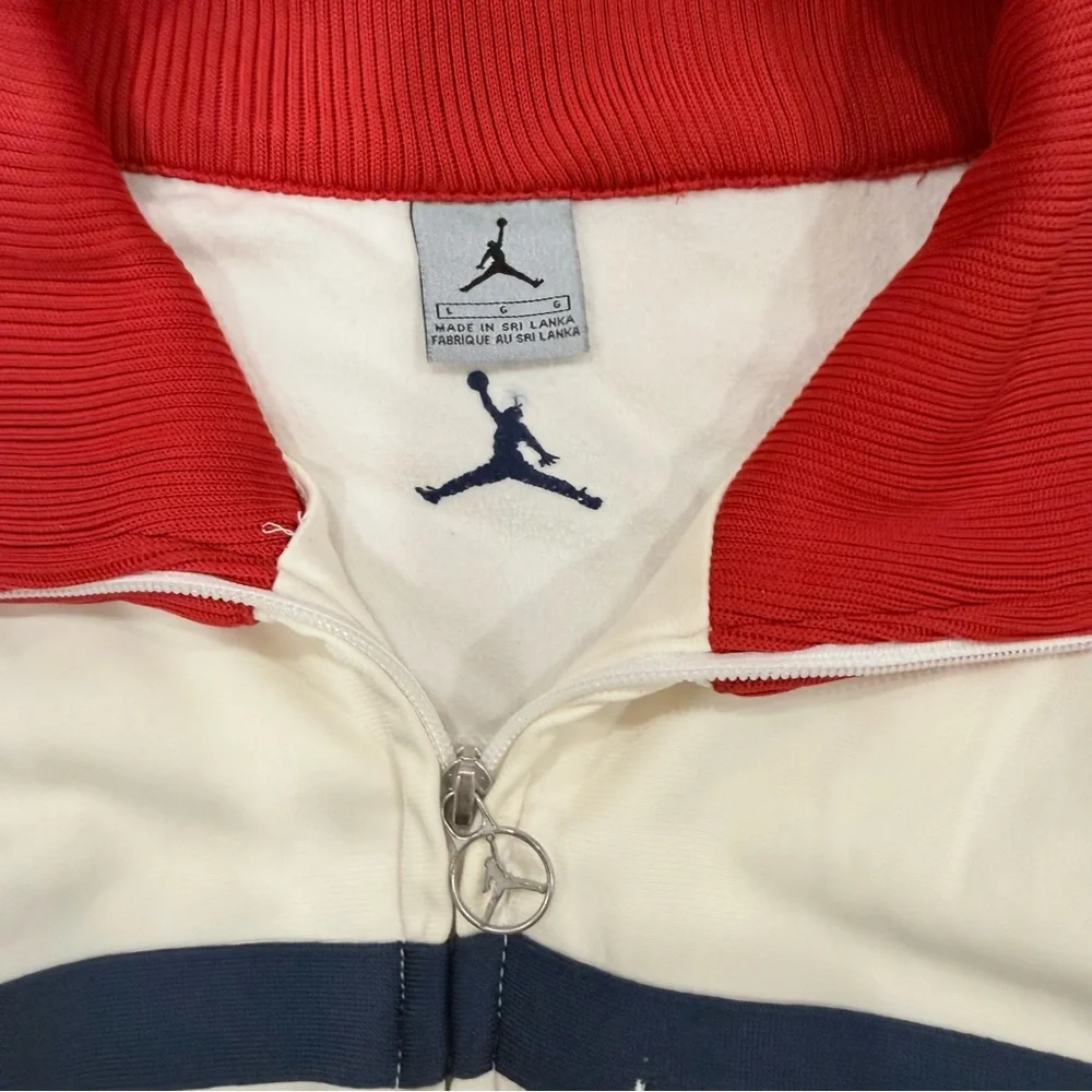 Vintage Air Jordan full-zip warm-up jacket men’s sz Large beige/navy track